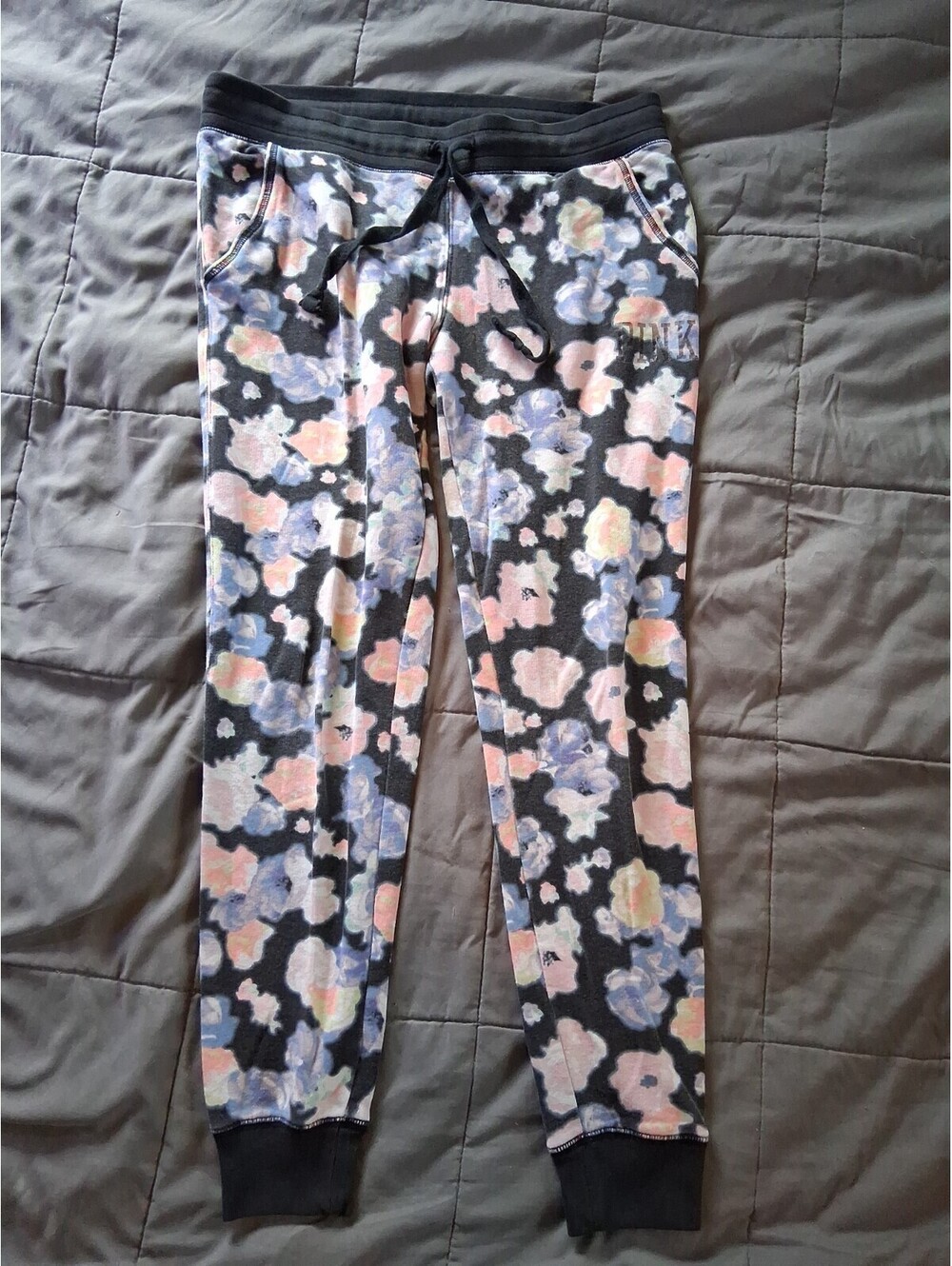 Rare! Victoria’s Secret Pink Limited Edition Foral Print Joggers Small D2